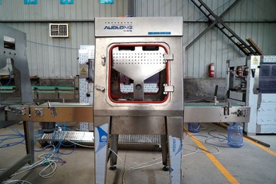Automatic Liquid Filling Machine