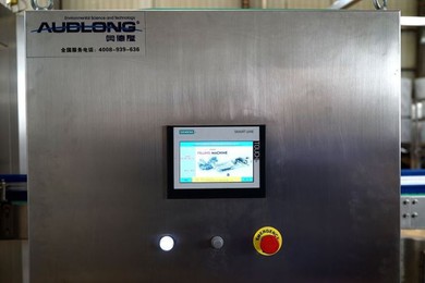 Automatic Mineral Water Bottle Filling Machine