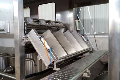 Automatic Volumetric Liquid Filling Machine