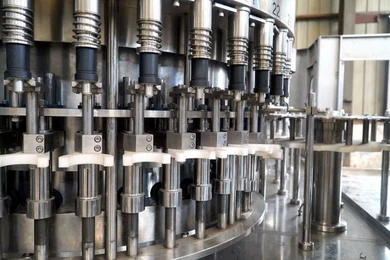 Carbonated Beverage Filling Machine